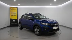 Azul Usado 2023 Dacia Sandero Expression Citadino | € 17.280 (Preço justo)