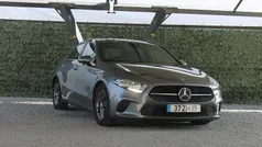 Cinza Usado 2019 Mercedes A180 Style Sedan | € 19.680 (Preço justo)