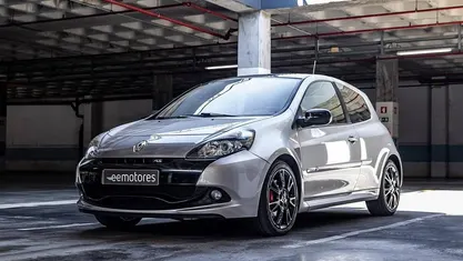 Usado Renault Clio II 200 HP (147 kW) 2011