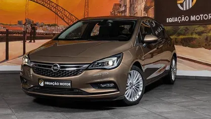Castanho Usado 2015 Opel Astra Dynamic | € 10.900 (Preço justo)