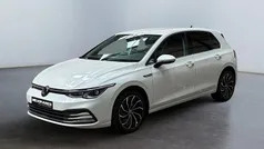 Branco Usado 2024 VW Golf VIII Style | € 31.900 (Preço justo)