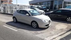 Branco Usado 2013 Alfa Romeo MiTo Distinctive Citadino | € 8.000 (Preço justo)