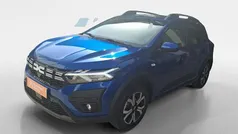 Azul Usado 2024 Dacia Sandero Expression Sedan | € 16.723 (Preço justo)