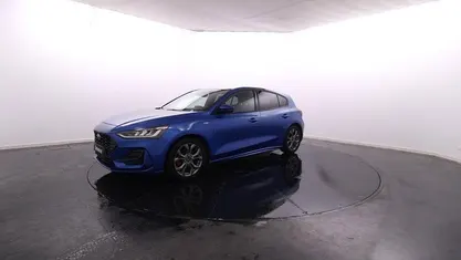Azul Usado 2022 Ford Focus | € 19.450 (Preço justo)