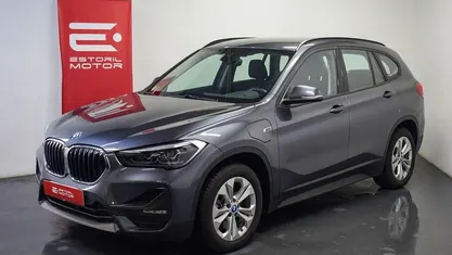Cinzento Usado 2022 BMW X1 SUV | € 27.900 (Preço justo)