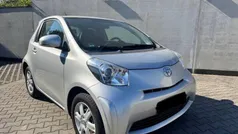 Cinza Usado 2009 Toyota iQ Citadino | € 7.750 (Preço justo)