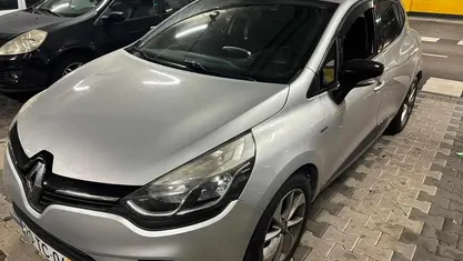 Cinzento Usado 2017 Renault Clio IV Citadino | € 11.000 (Bom preço)