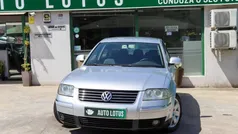 Cinza Usado 2004 VW Passat Trendline Sedan | € 4.970 (Preço justo)