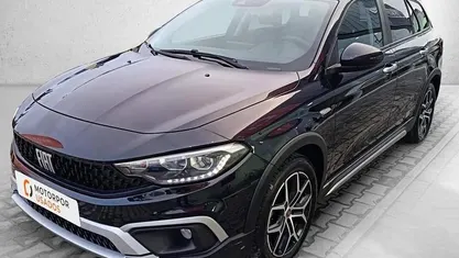 Usado 2023 Fiat Tipo Cross Carrinha | € 17.200 (Preço justo)