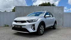 Cinzento Usado 2022 Kia Stonic SUV | € 16.290 (Preço justo)