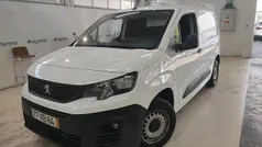 Branco Usado 2019 Peugeot Partner Premium Monovolume | € 14.900 (Preço justo)