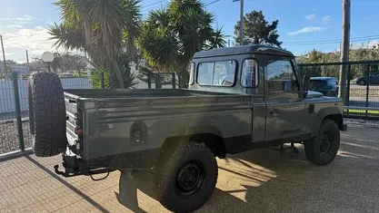 Verde Usado 2011 Land Rover Defender SUV | € 39.900 (Bom preço)