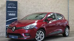 Branco Usado 2018 Renault Clio IV LIMITED Sedan | € 12.490 (Preço justo)