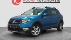 Azul Usado 2014 Dacia Sandero Prestige Citadino | € 9.489 (Preço justo)