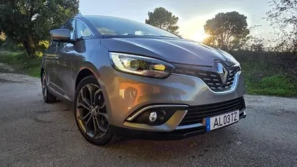 Cinzento Usado 2019 Renault Grand Scénic IV Monovolume | € 12.750 (Preço justo)