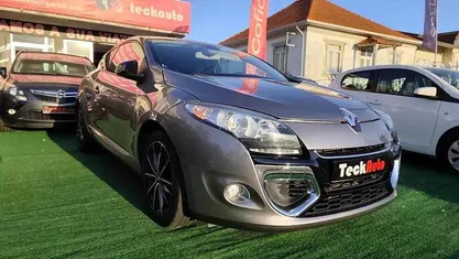 Usado Renault Mégane III 110 HP (80 kW) 2013 Antracite Coupé