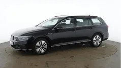 Preto metalizado Usado 2022 VW Passat GTE Carrinha | € 25.490 (Preço justo)