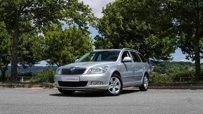 Cinza Usado 2013 Skoda Octavia Ambiente Carrinha | € 9.950 (Preço justo)