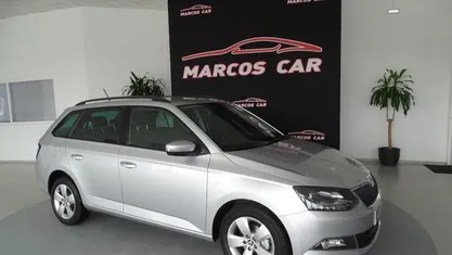Cinzento Usado 2017 Skoda Fabia Ambition Citadino | € 13.900 (Preço justo)