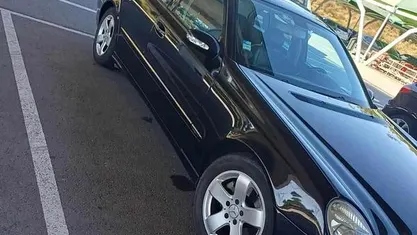 Usado 2004 Mercedes E220 Sedan | € 8.750 (Preço justo)