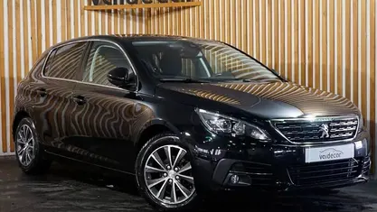Usado Peugeot 308 Allure 110 HP (80 kW) 2019