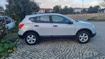 Cinzento Usado 2009 Nissan Qashqai Acenta SUV | € 7.499 (Bom preço)