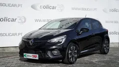 Preto Usado 2023 Renault Clio V Evolution Citadino | € 16.990 (Preço justo)
