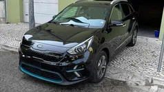 Preto Usado 2021 Kia e-Niro SUV | € 20.500 (Bom preço)