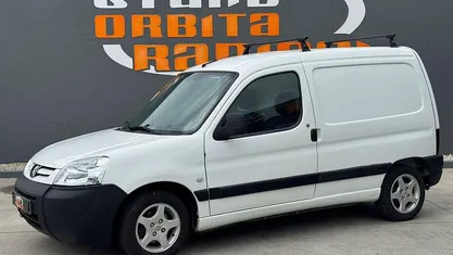 Usado Peugeot Partner 71 HP (52 kW) 2004 Branco Monovolume