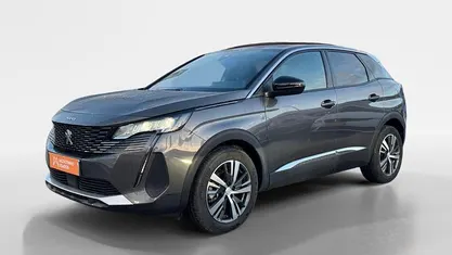 Usado Peugeot 3008 Allure 136 HP (100 kW) 2024 SUV