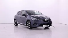 Cinzento Usado 2022 Renault Clio V SE Citadino | € 15.750 (Preço justo)