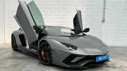 Cinzento Usado 2021 Lamborghini Aventador | € 680.000