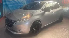 Usado 2013 Peugeot 208 Active Citadino | € 6.999 (Preço justo)