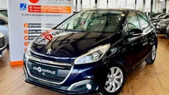 Azul Usado 2018 Peugeot 208 Active Citadino | € 9.350 (Bom preço)