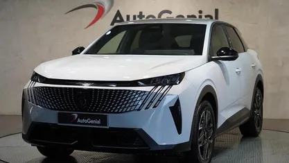 Usado Peugeot 3008 Allure 145 HP (106 kW) 2025 SUV