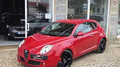 Usado Alfa Romeo MiTo Distinctive 120 HP (88 kW) 2011 Vermelho Citadino