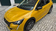 Amarelo Usado 2022 Peugeot e-208 Allure Citadino | € 17.500 (Super Preço)