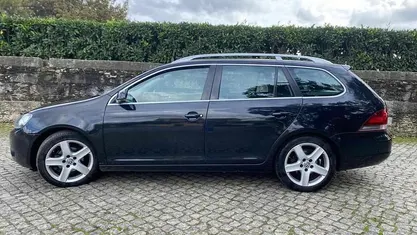 Usado VW Golf VI 105 HP (77 kW) 2011 Preto Citadino