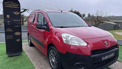 Vermelho Usado 2012 Peugeot Partner | € 6.500 (Bom preço)
