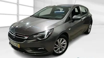 Usado Opel Astra Edition 105 HP (77 kW) 2019 Cinzento