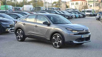 Cinzento Usado 2025 Citroën C4 | € 24.700 (Preço justo)