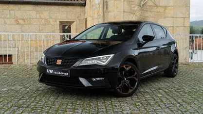 Usado Seat Leon Style 115 HP (84 kW) 2018 Preto