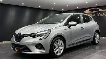 Cinza Usado 2022 Renault Clio V Intens | € 14.900 (Preço justo)