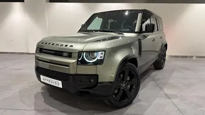 Usado Land Rover Defender 300 HP (220 kW) 2026 SUV