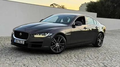 Usado 2016 Jaguar XE Sedan | € 15.500 (Bom preço)