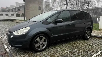 Usado Ford S-MAX S 140 HP (102 kW) 2008 Cinzento Monovolume