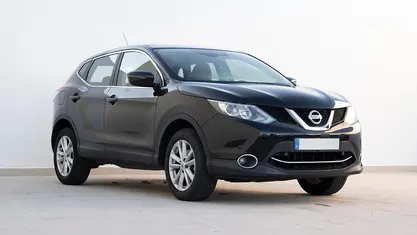 Usado Nissan Qashqai Acenta 110 HP (80 kW) 2017 Preto SUV