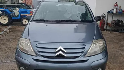 Cinzento Usado 2006 Citroën C3 Citadino | € 4.650 (Preço justo)
