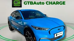 Azul Usado 2023 Ford Mustang Mach-E Premium SUV | € 38.500 (Preço justo)