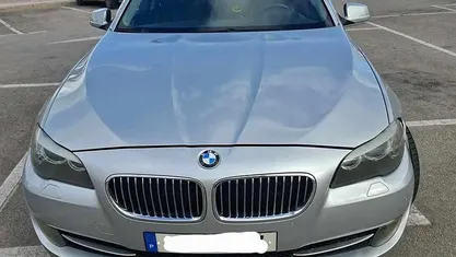 Usado BMW 520 184 HP (135 kW) 2010 Cinzento Sedan